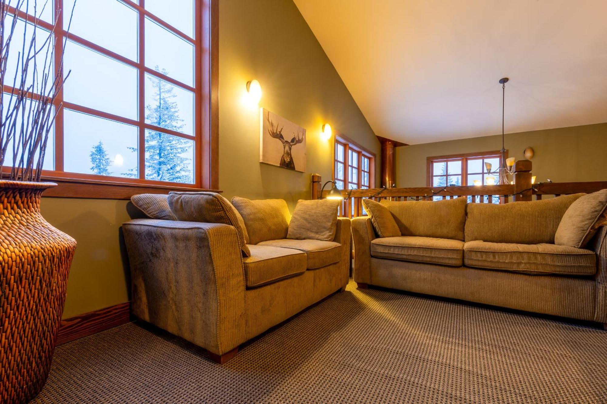Copper Horse Lodge Golden Dış mekan fotoğraf