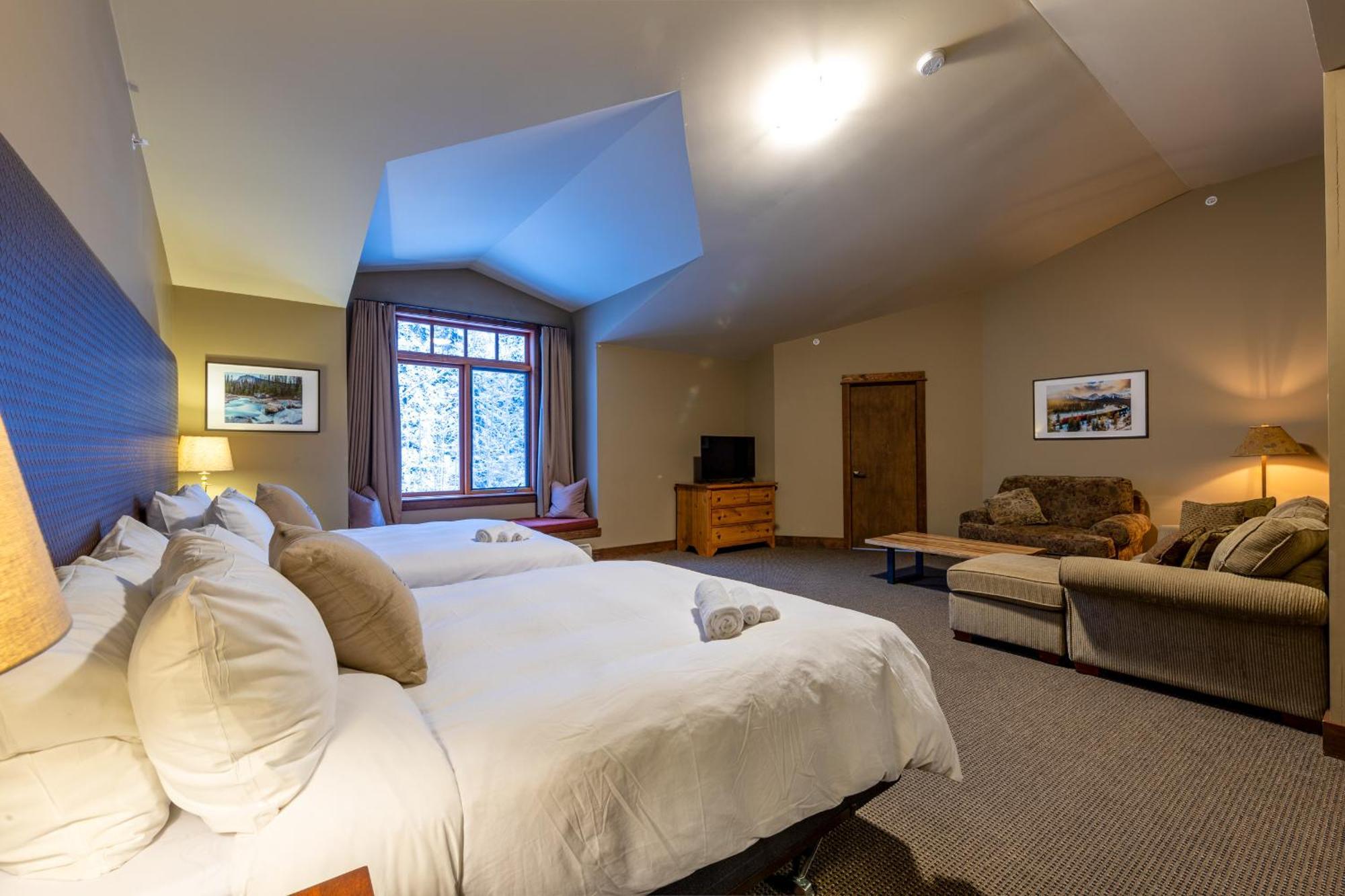 Copper Horse Lodge Golden Dış mekan fotoğraf